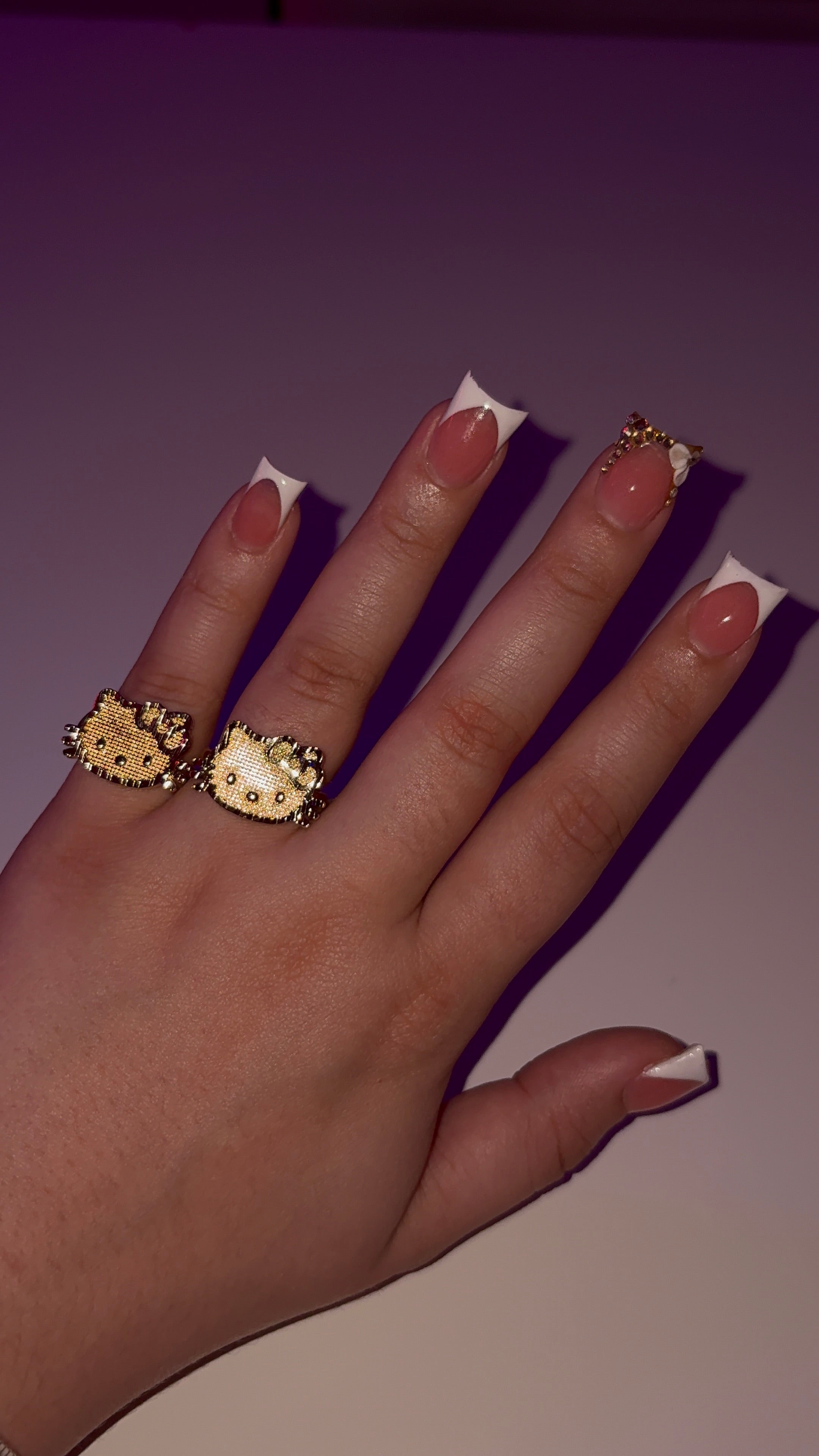 HK Face Ring